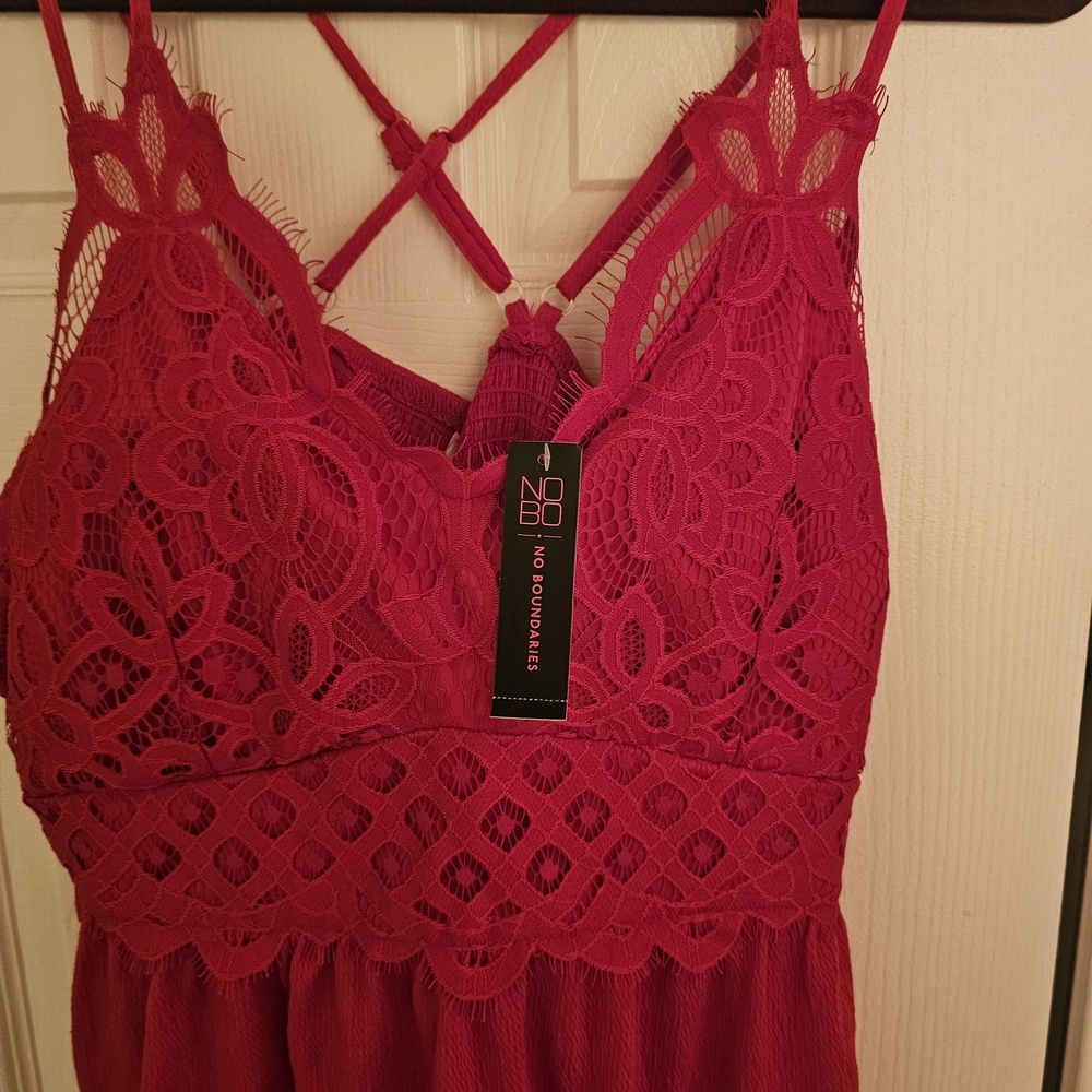Women's Red Lace Peplum Cami Top - Picture 4 of 6
